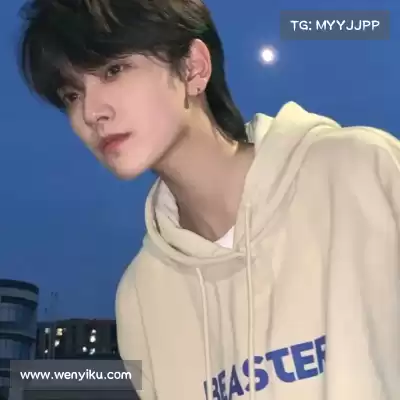 黄婧茵